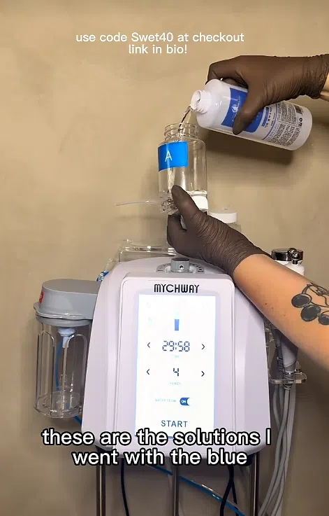 Creator preparing solution and the FC-68S1